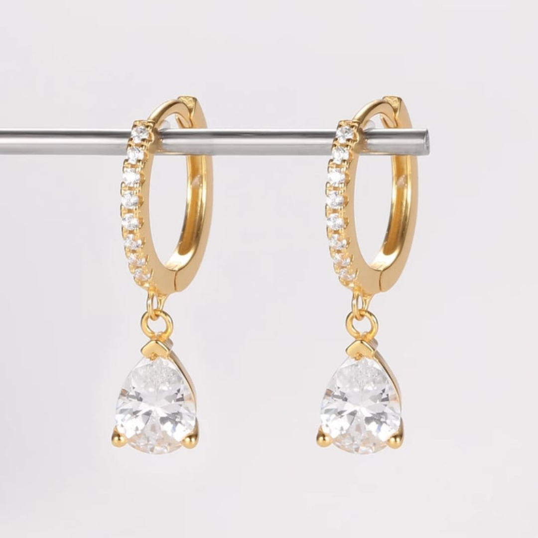 Kristalltropfen-Ohrringe - Zierliche Zirkonia Huggies