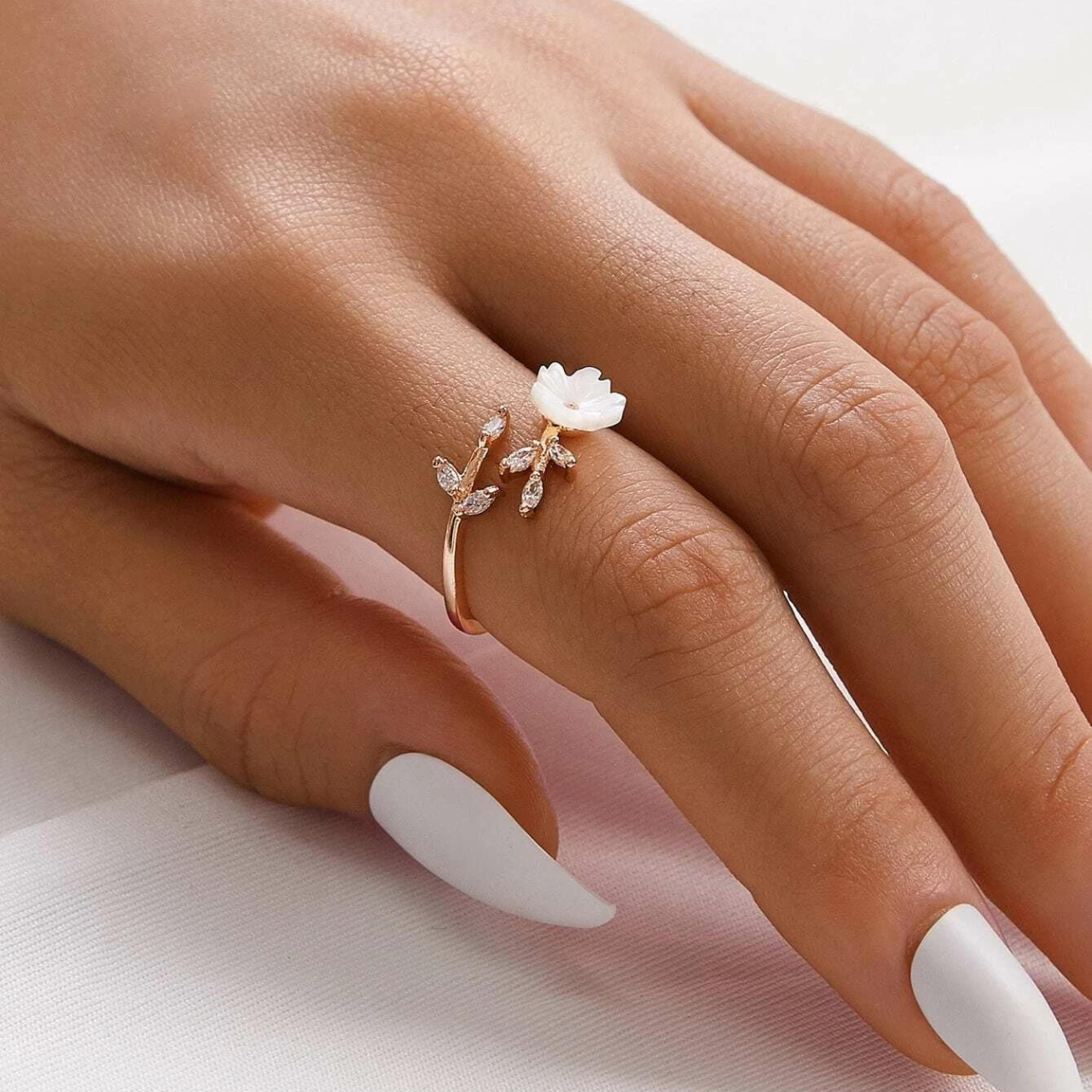 Wildflower Ring - Muschel-Kristall-Blütenblatt-Ring