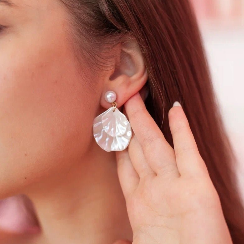 Seashell Shiny Pearl - Dangle Seashell Earrings
