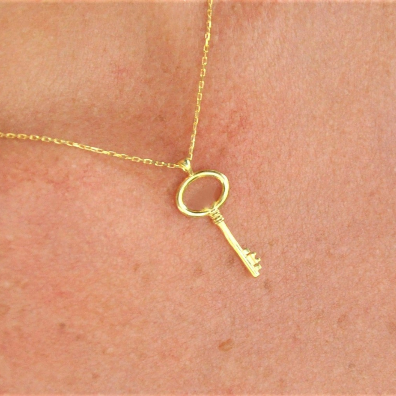 Goldener Schlüssel Anhänger - Schloss Halskette