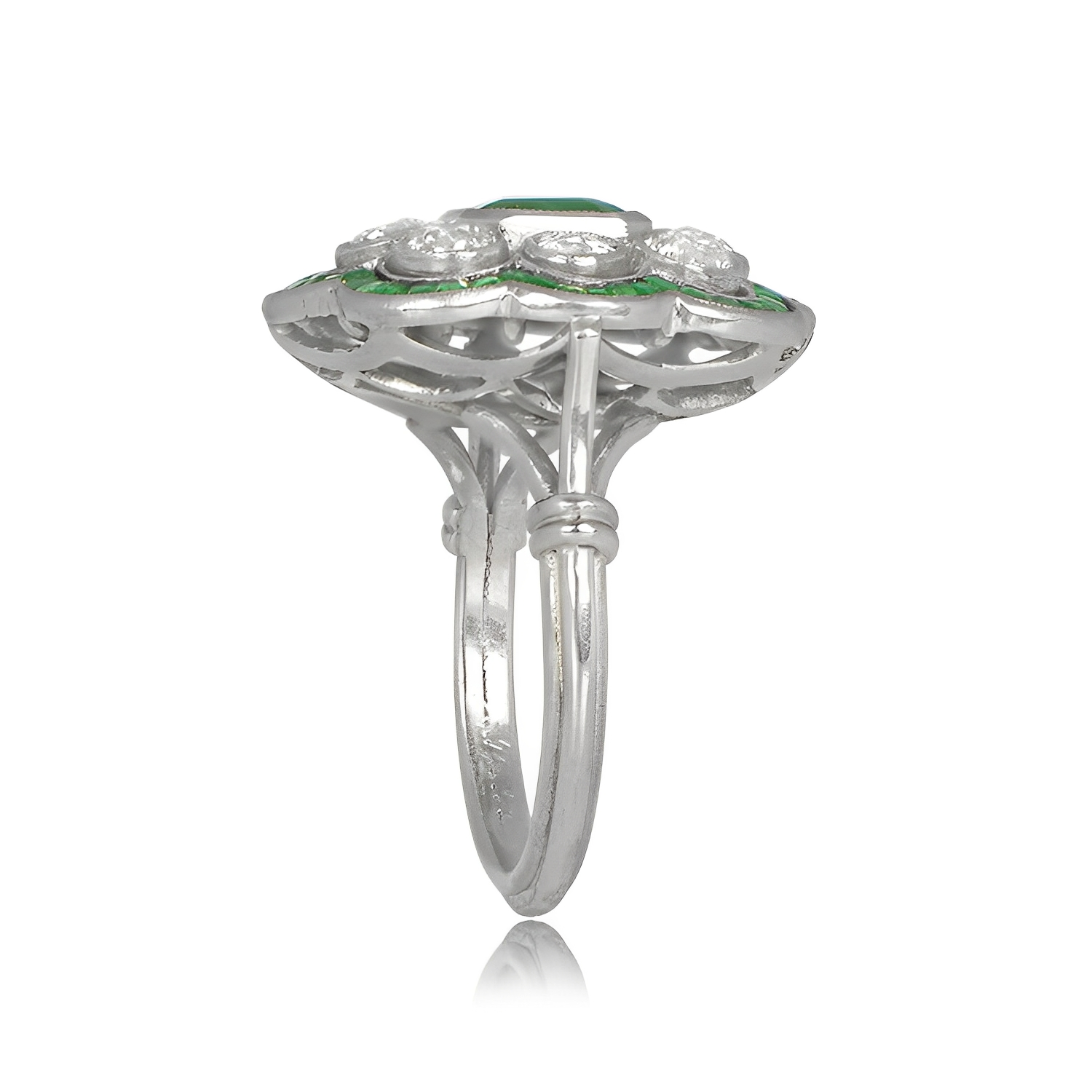 Margie – Vintage-Ring mit Smaragd und Gold-Detail