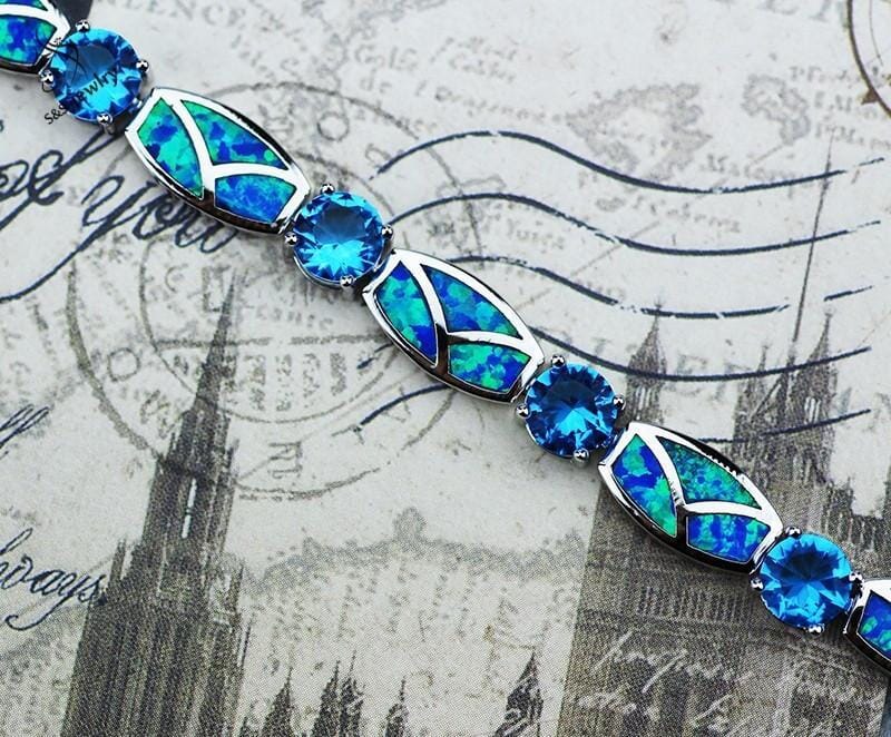 Cora – Armband Charme mit Feueropal
