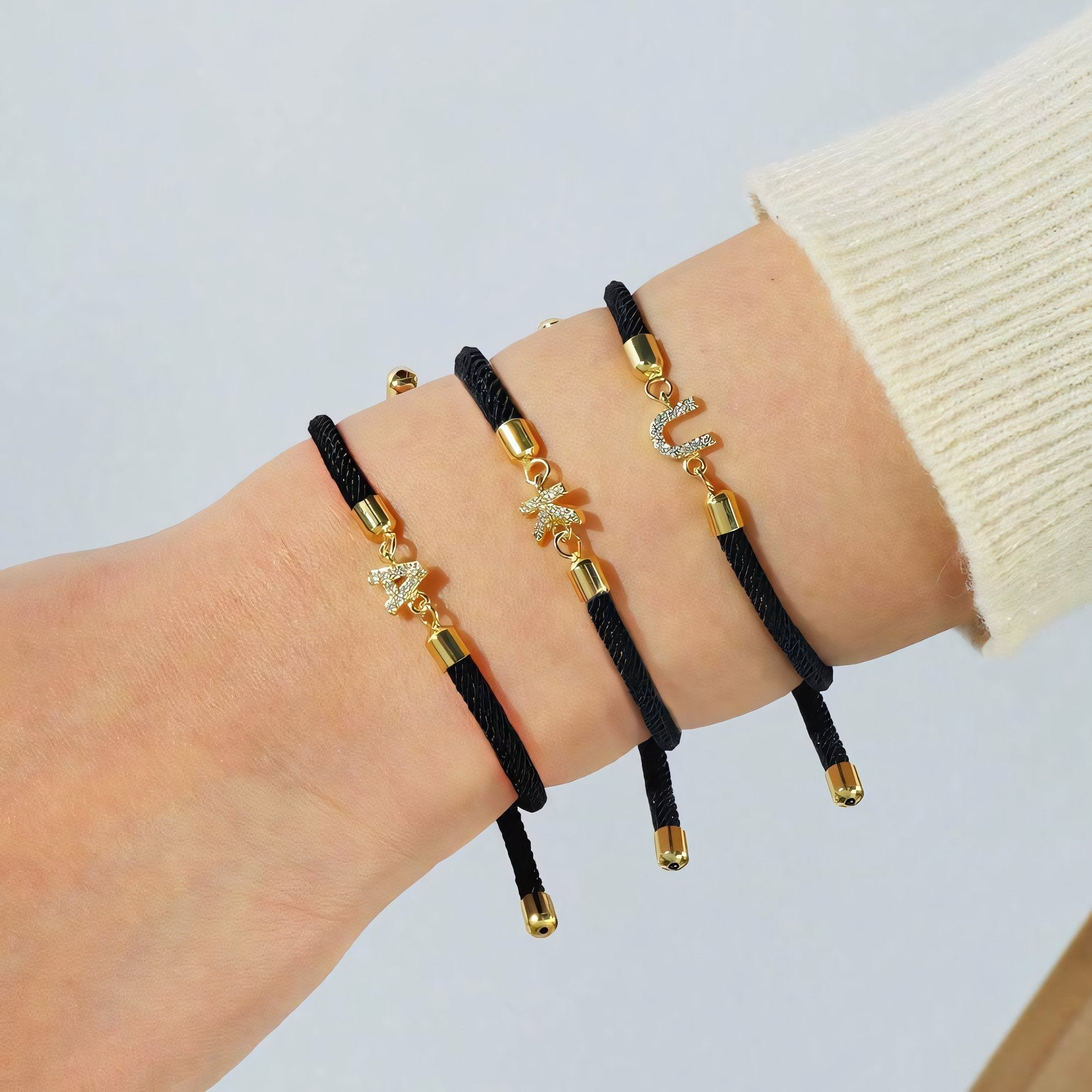 Calla – Armband mit gravierter Initiale verstellbar