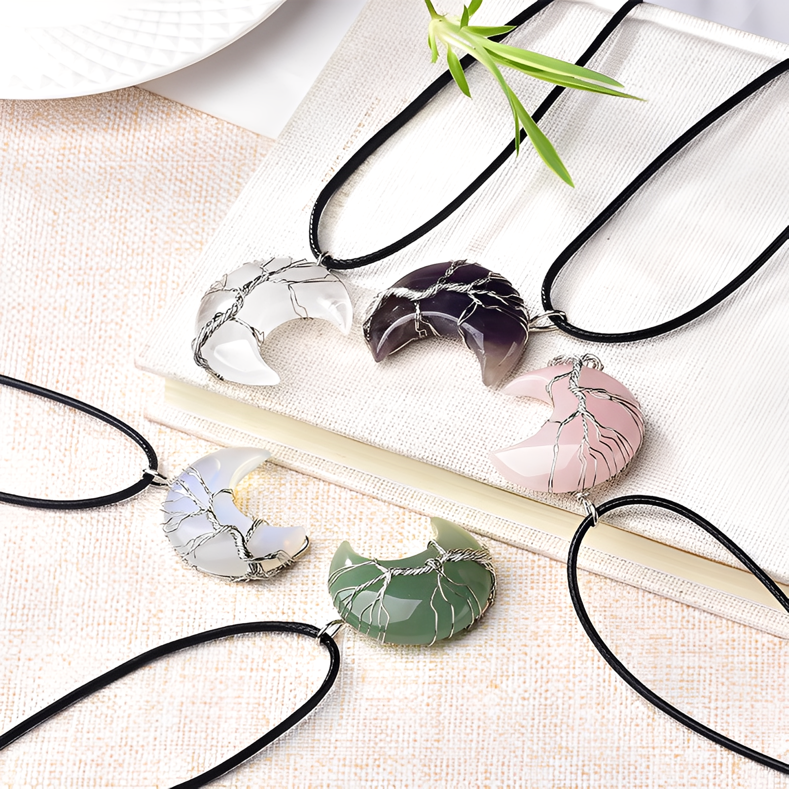 Kylie – Halskette Halbmond - Baum des Lebens