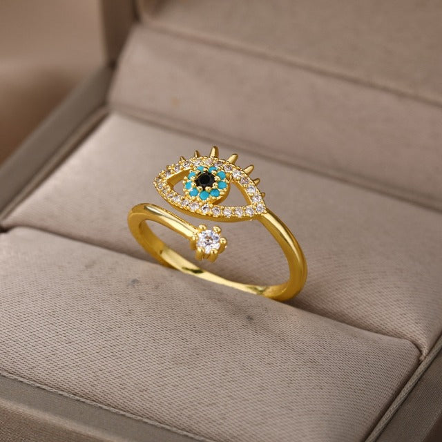Amaris – Schützender Ring Blaues Auge und Diamant