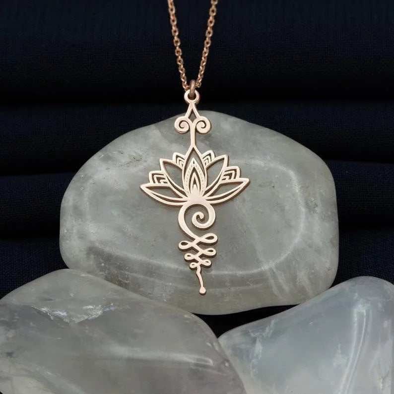 Lysia – Halskette Glanz des Lotus