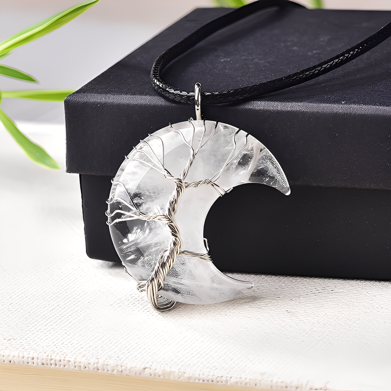 Kylie – Halskette Halbmond - Baum des Lebens