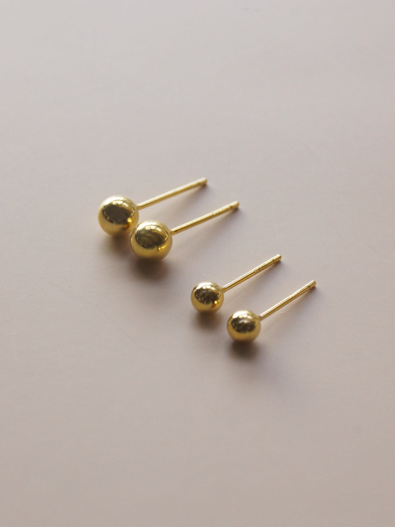 Jacqueline - Kugel-Ohrstecker