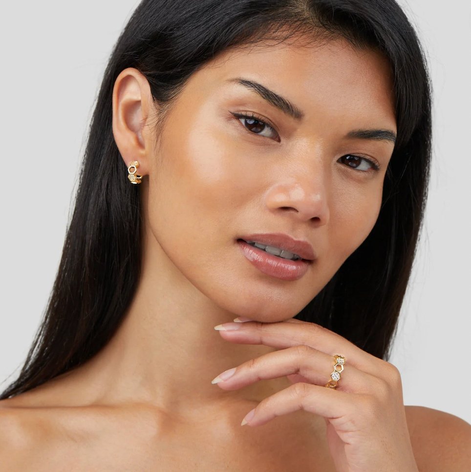 Melina – Ring Strahlen aus Honig in Gold und Kristall