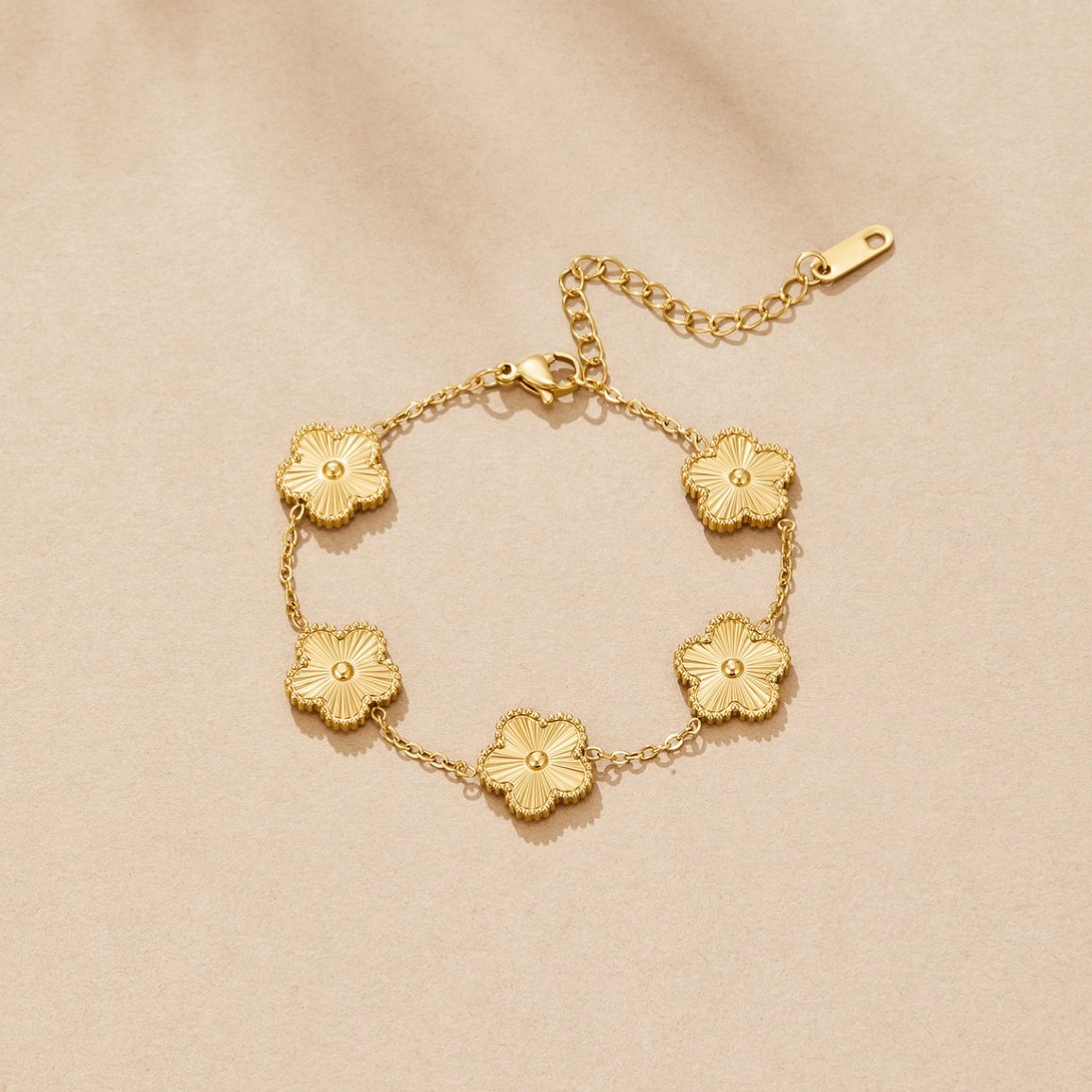Clary – Armband Kleeblatt Golden