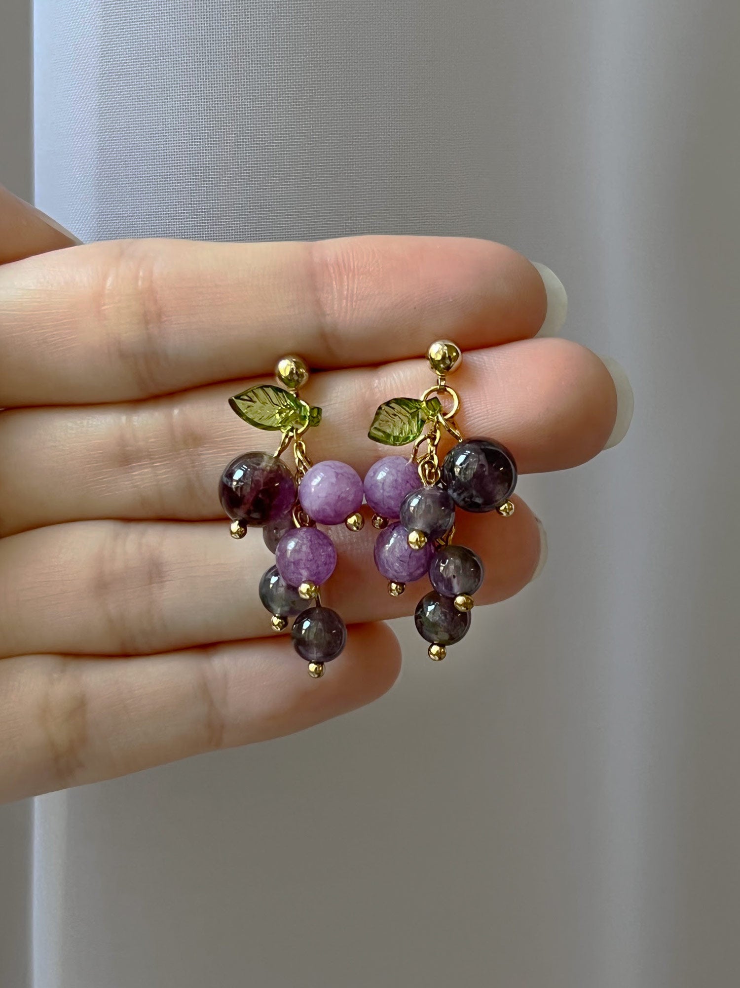 Pluma - Trauben-Ohrringe mit Natursteinen