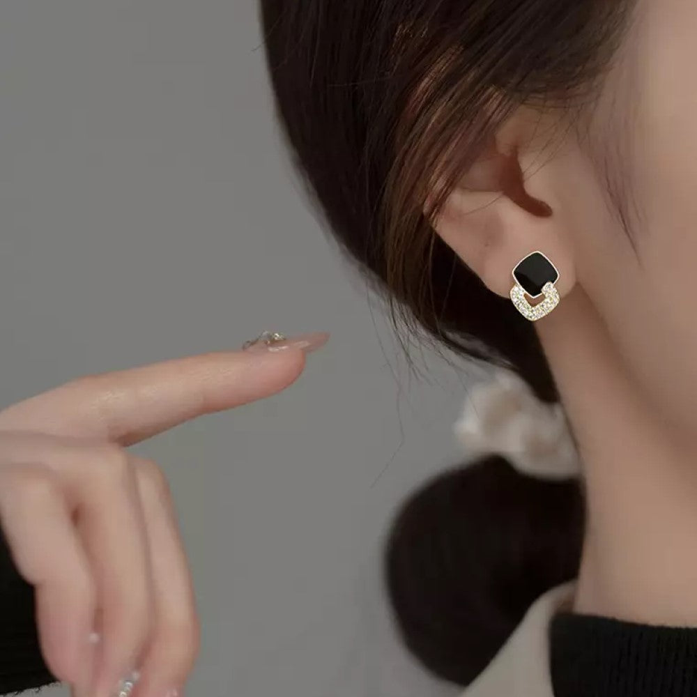 Geometrische Ohrstecker - Schwarze Zirkonia-Ohrringe