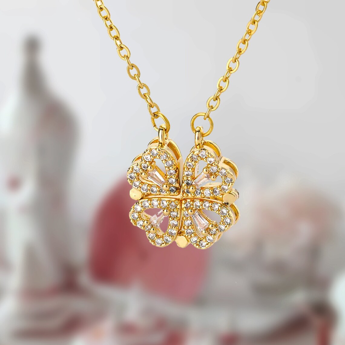 Vierblättrige Kleeblatt-Halskette - Magnetische Herz-Halskette