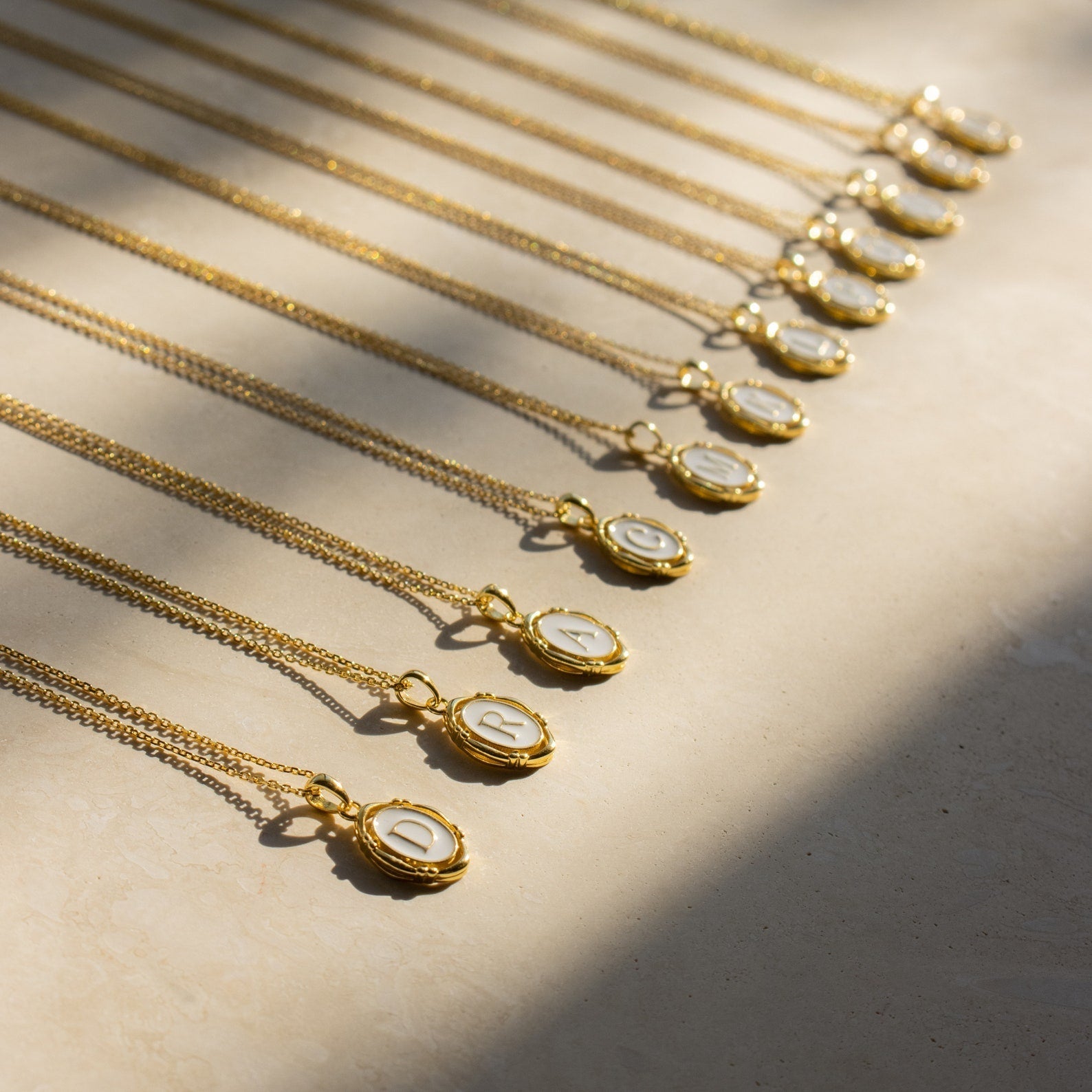 Camille – Kette Anhänger mit Personalisiertem Initial