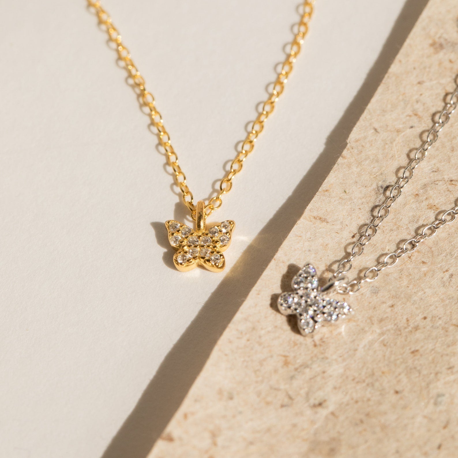 Mandy – Halskette Schmetterling Pavé