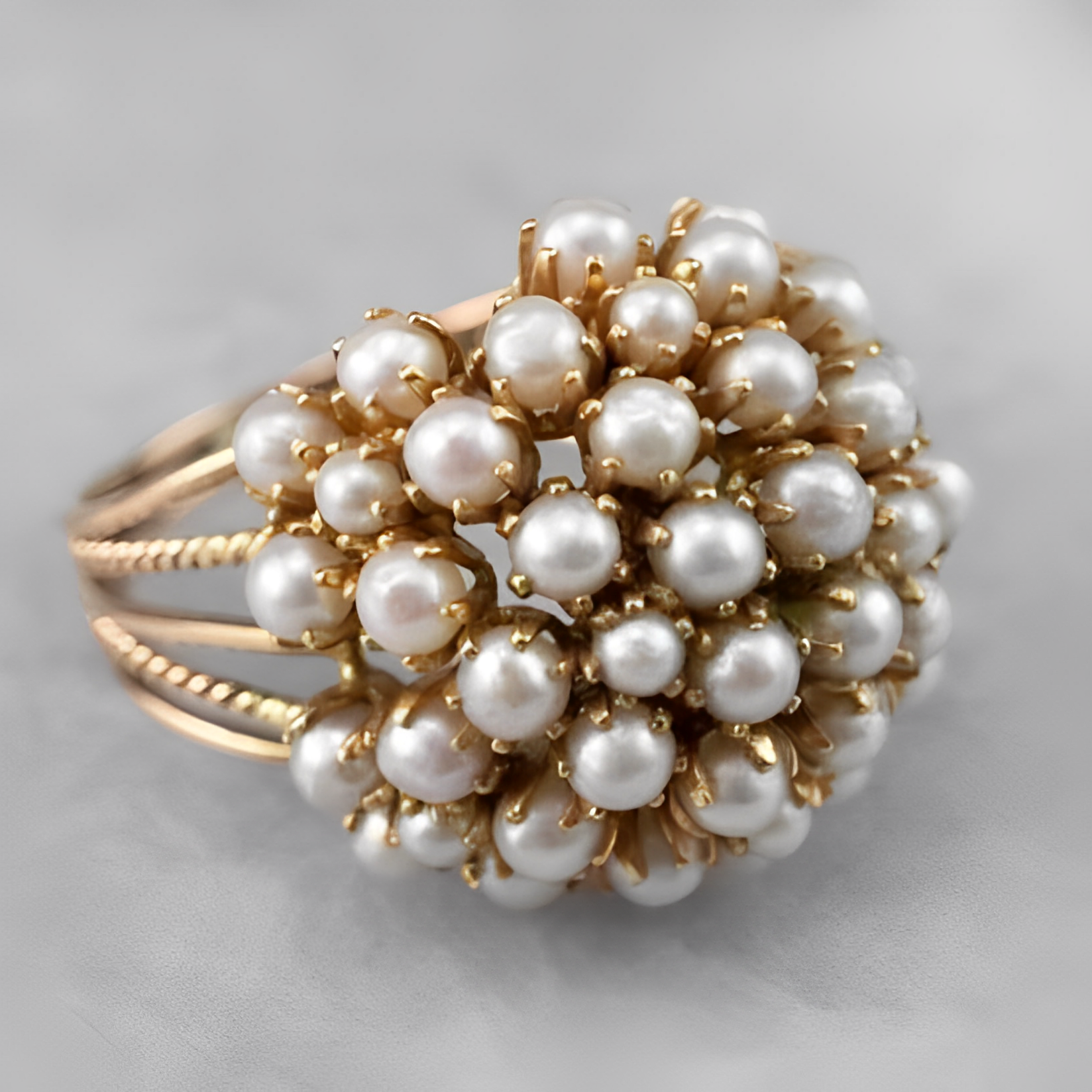 Sharnie – Ring mit Eingefassten Perlen