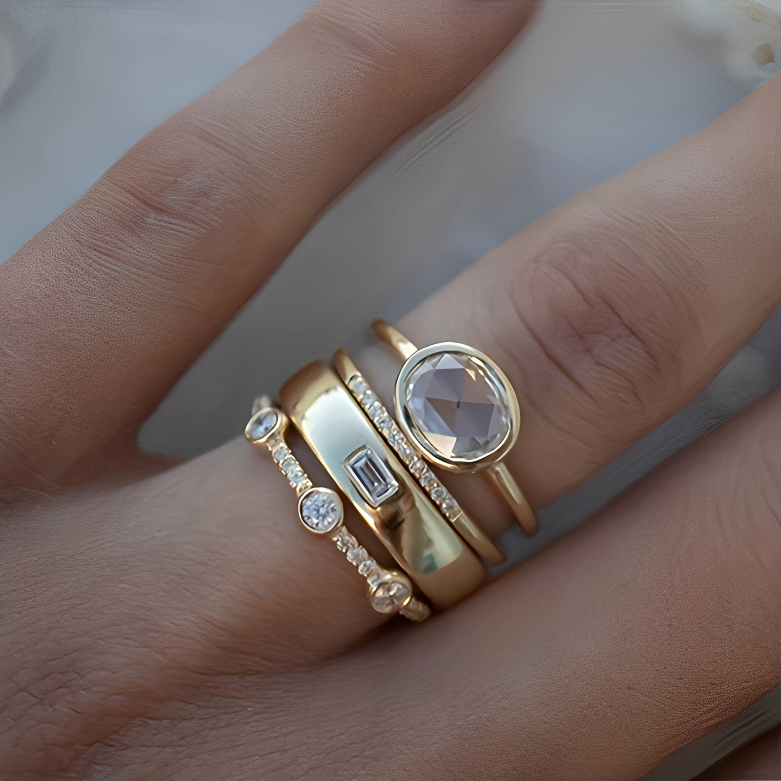 Amandine – Set aus Vintage-Ringen aus Gold und Zirkonium
