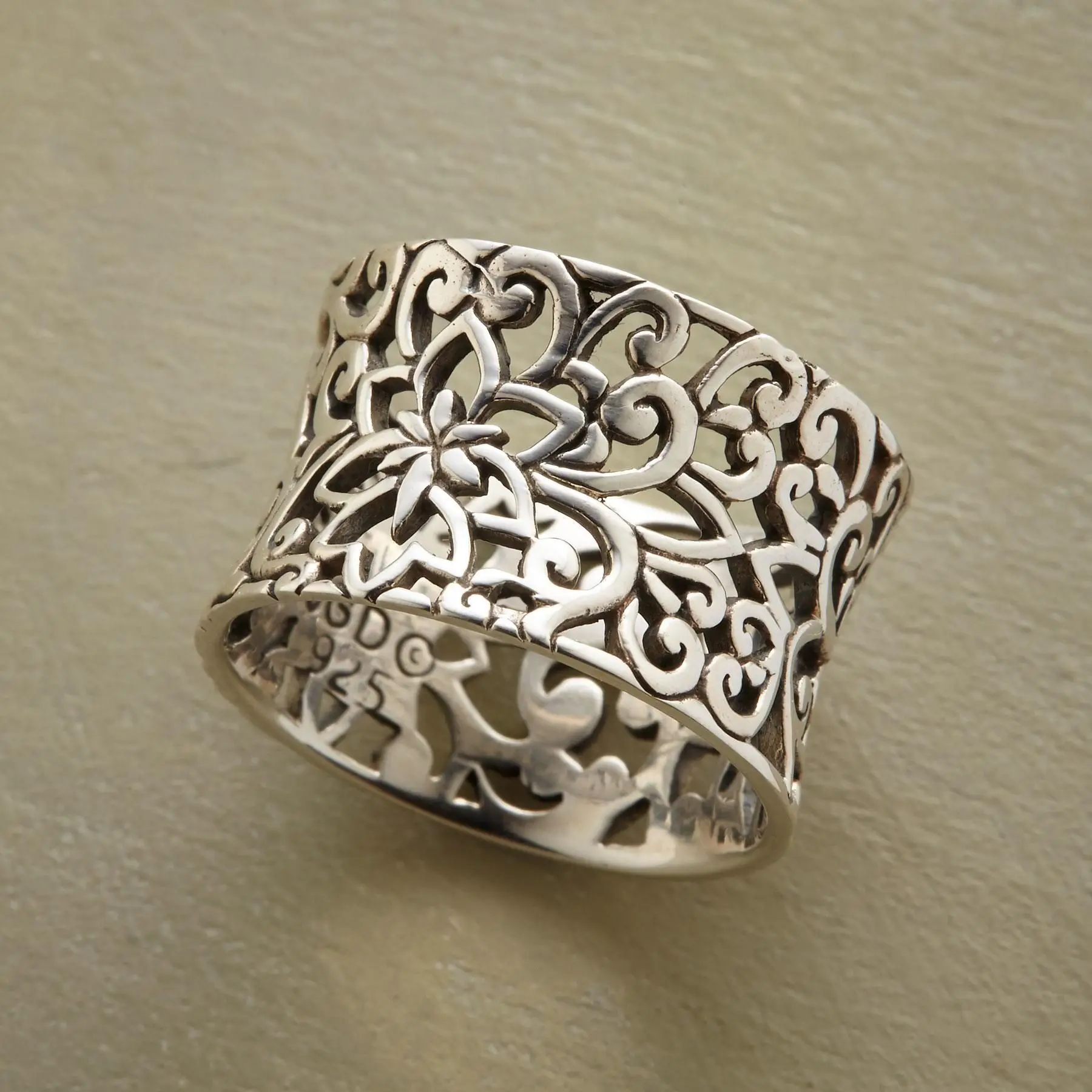 Bea – Vintage Silber Hohlring