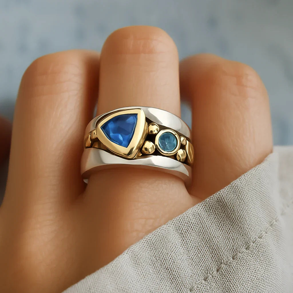 Janice – Bohème Vintage Ring mit Blauem Zirkon