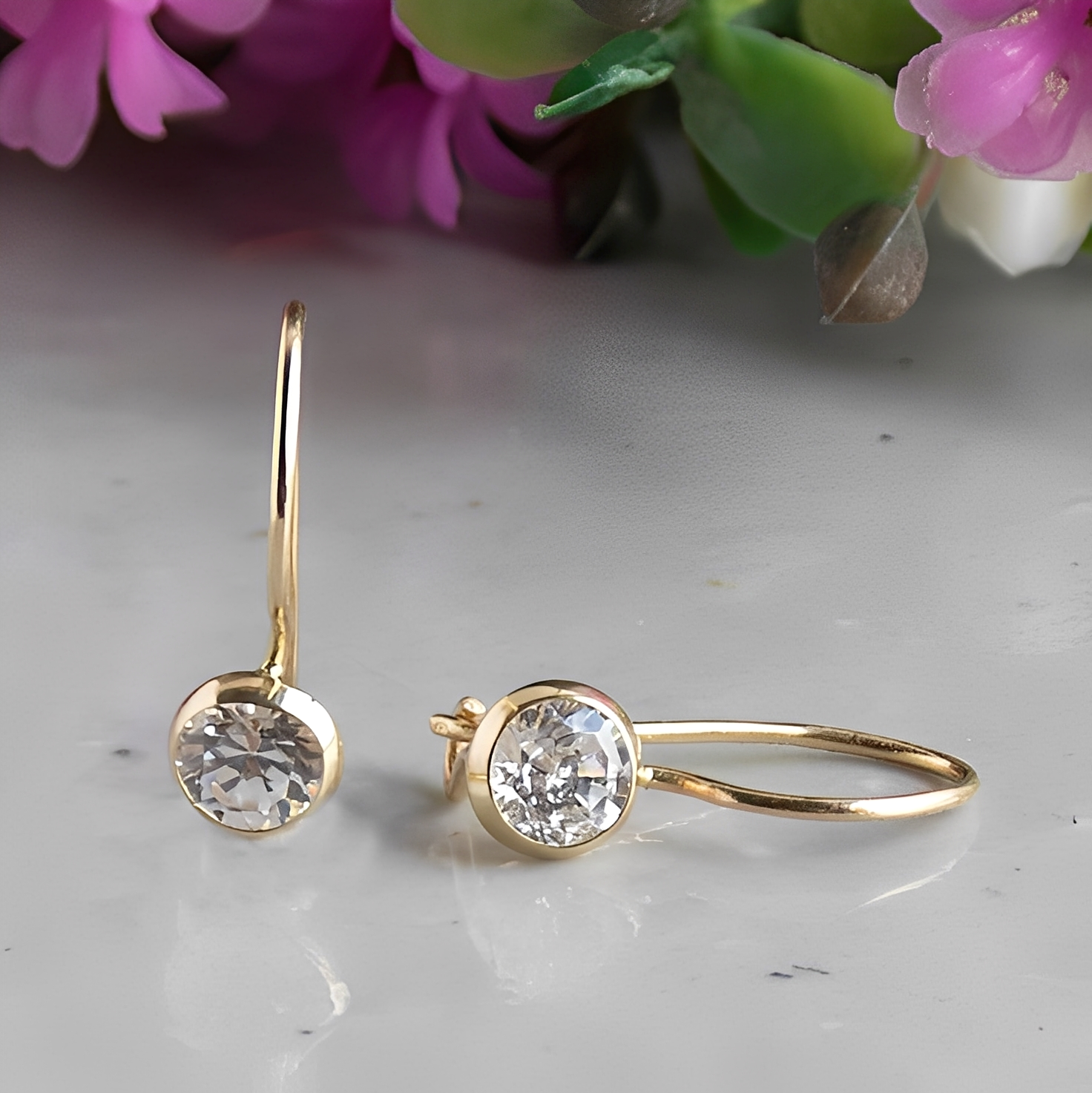 Iris – Vintage-Ohrringe mit Kristallen