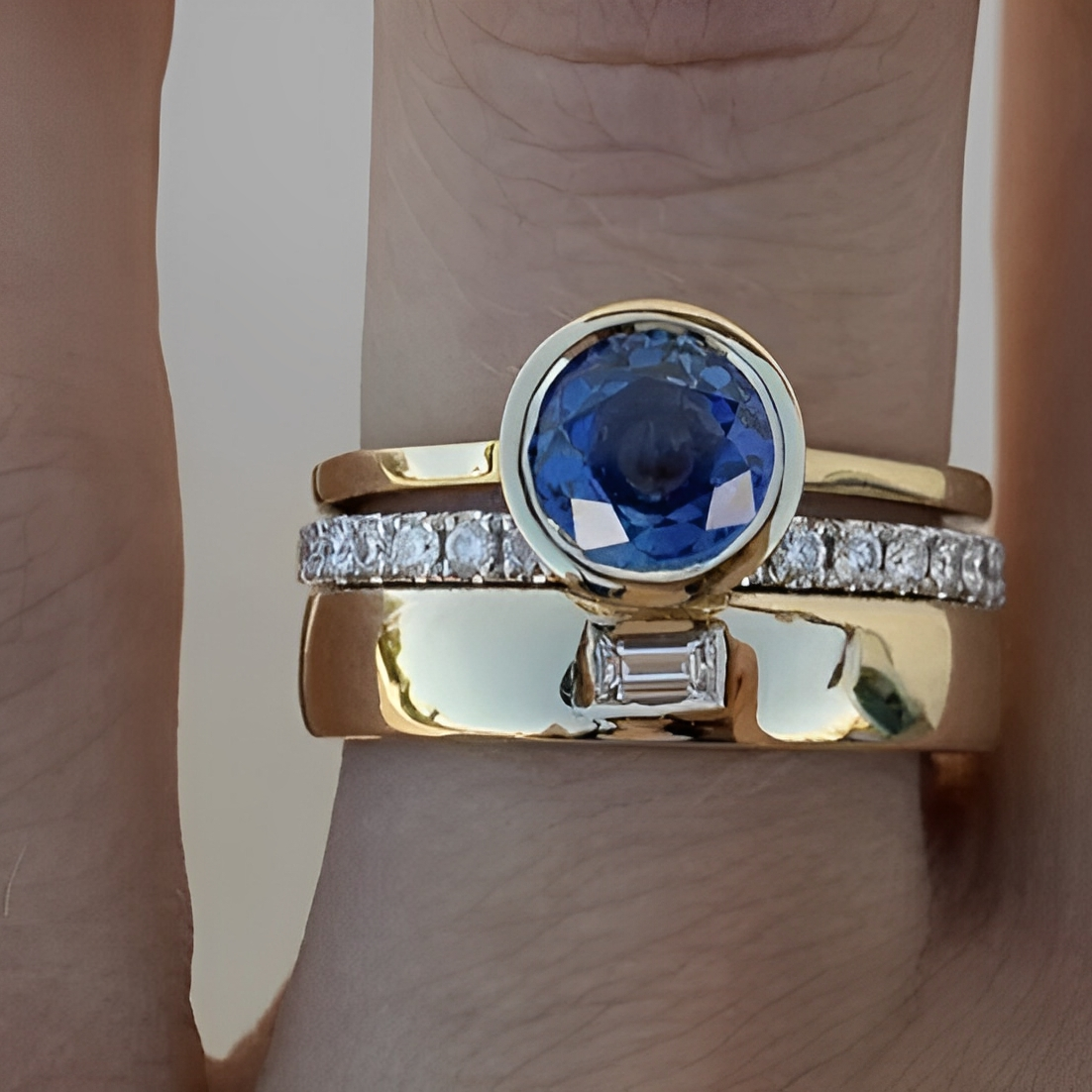 Gretchen – Vintage-Ring-Set mit eleganten blauen Zirkonias