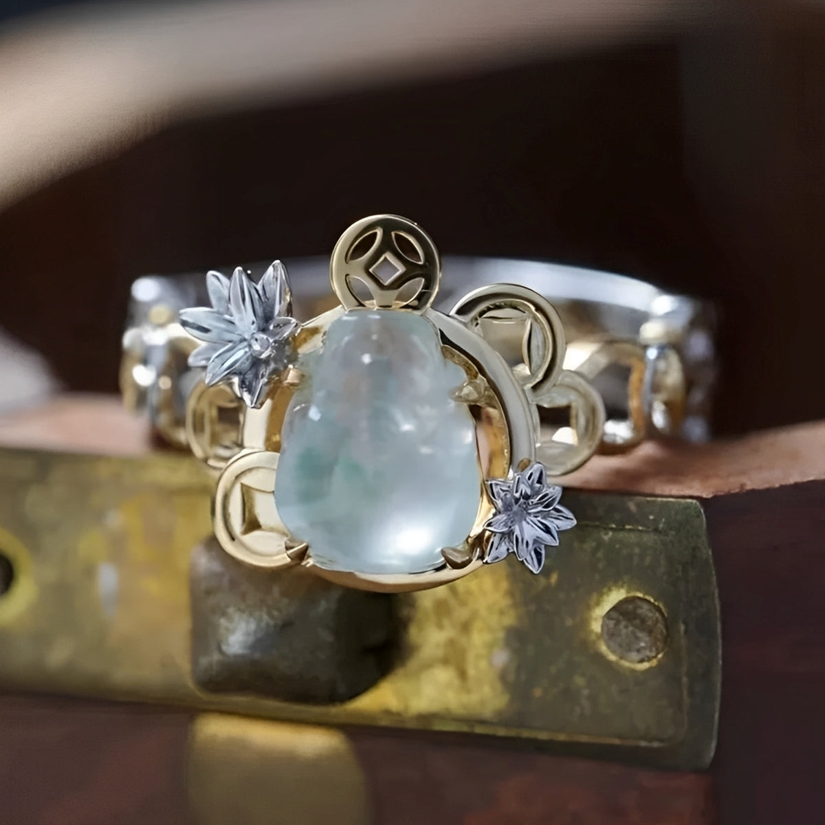 Hanny – Vintage-Ring in Gold und Silber mit Mondkristallen