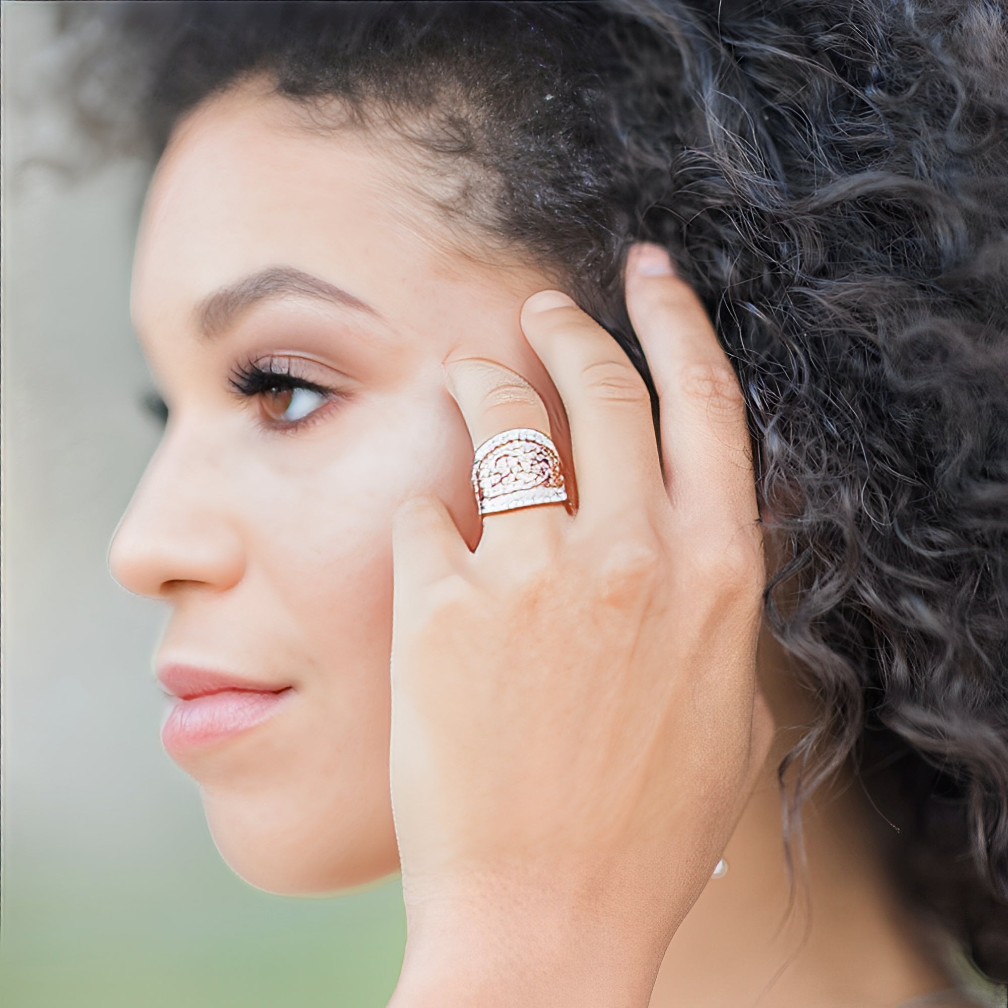 Rhea – Vintage Silberring mit Rosendetail