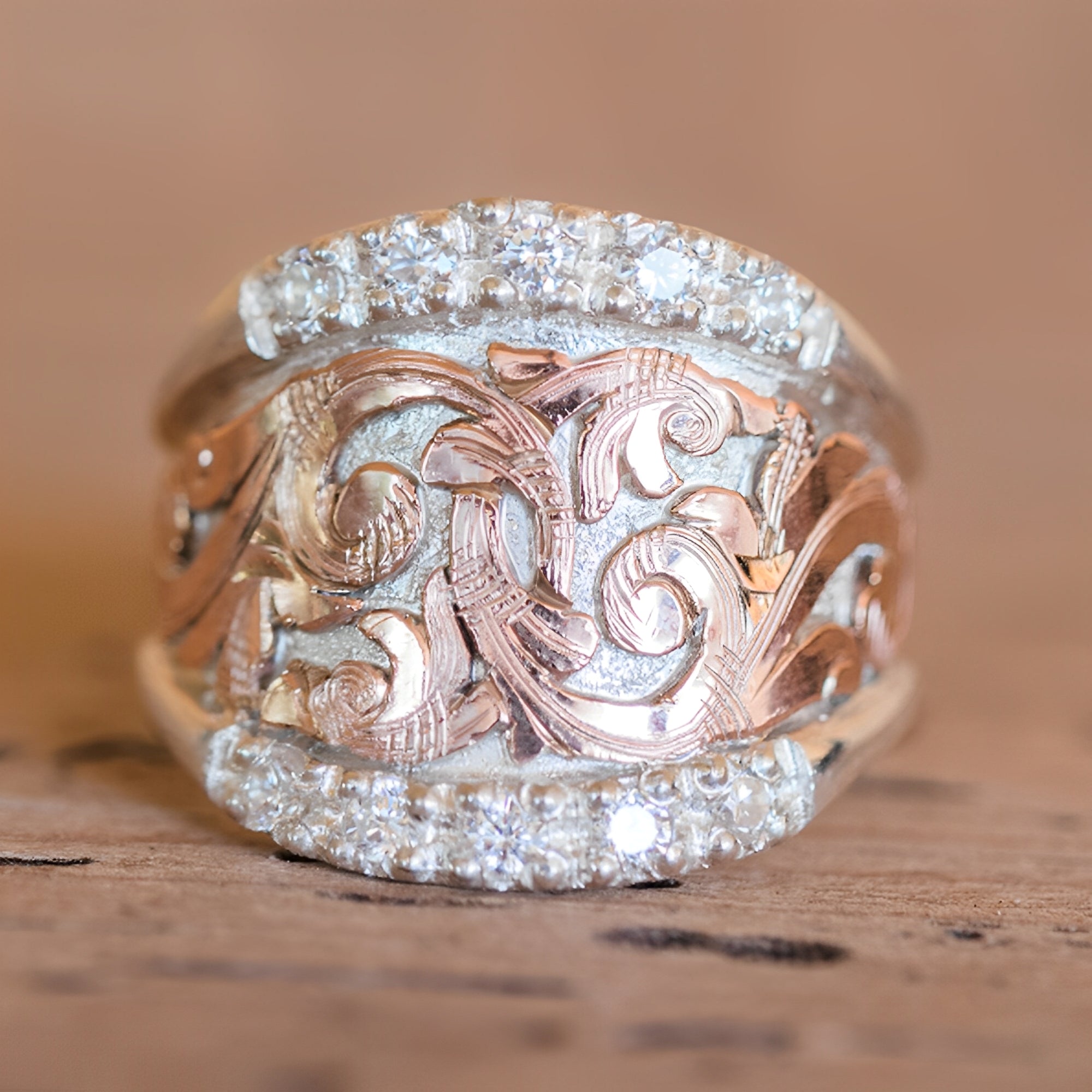 Rhea – Vintage Silberring mit Rosendetail
