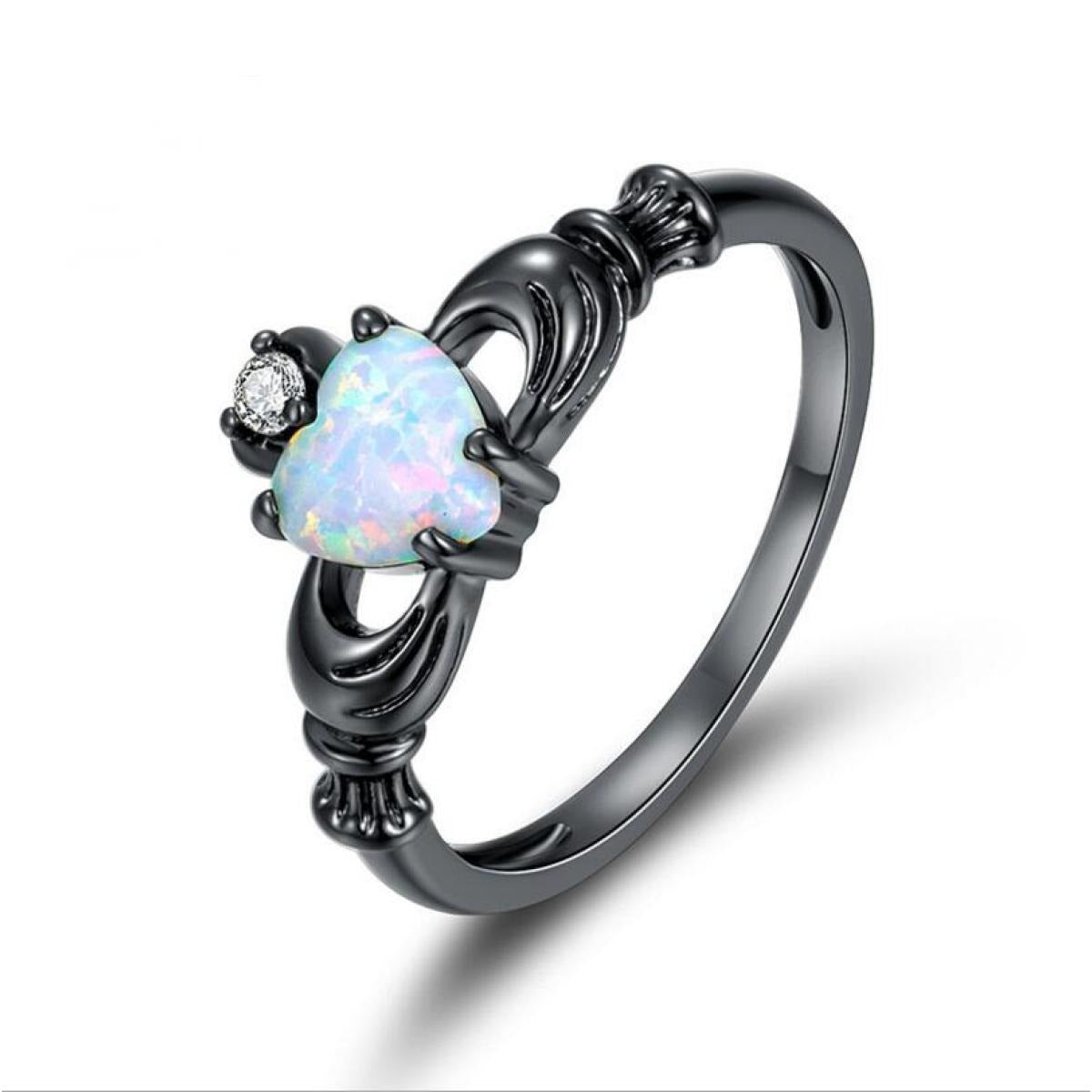 Meryl – Ring Herz aus Weißem Opal