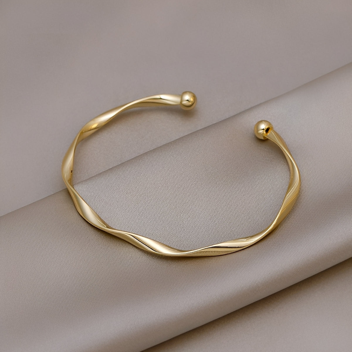 Lara – Armband Eleganz Gold