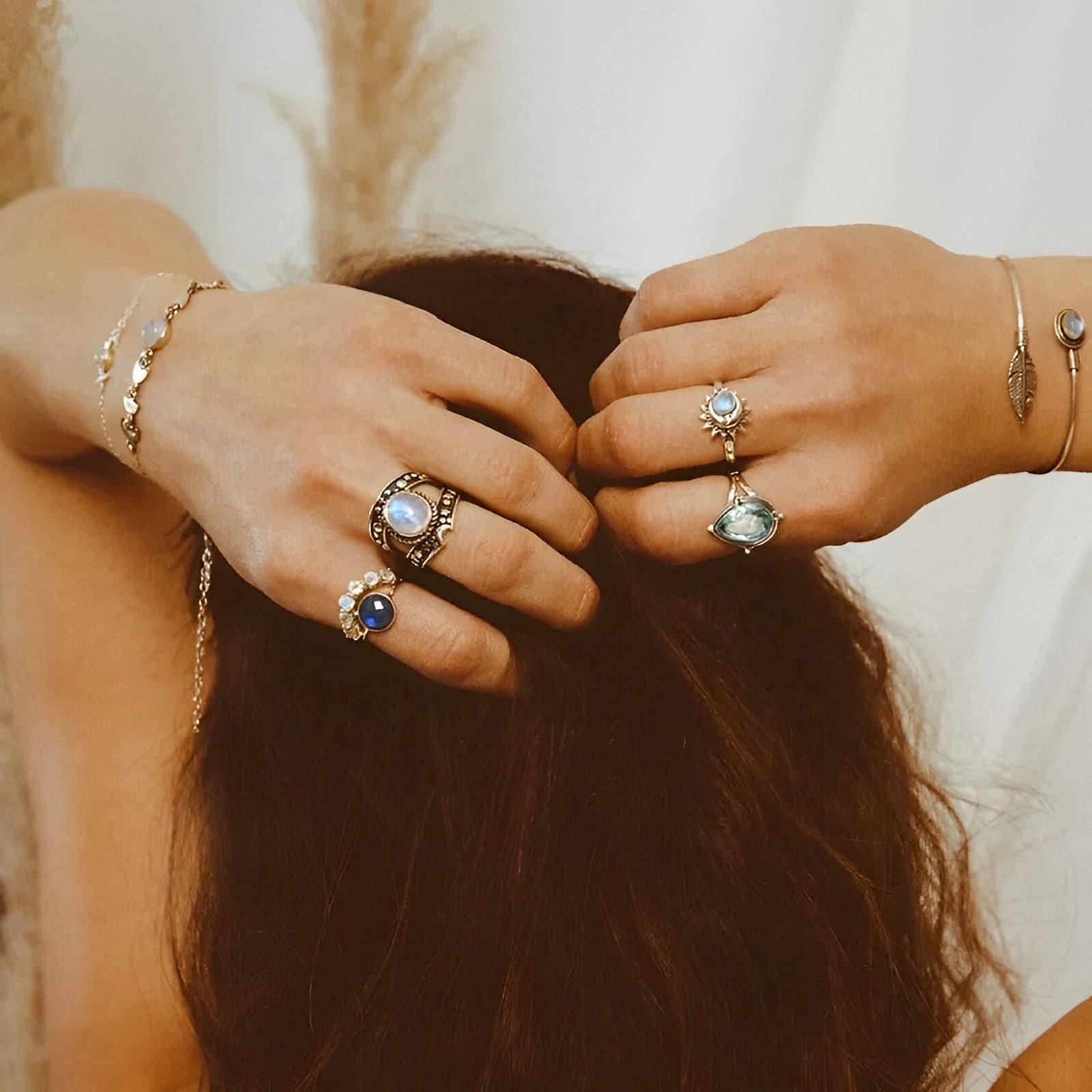 Vera – Vintage-Ring mit heller Zirkonia