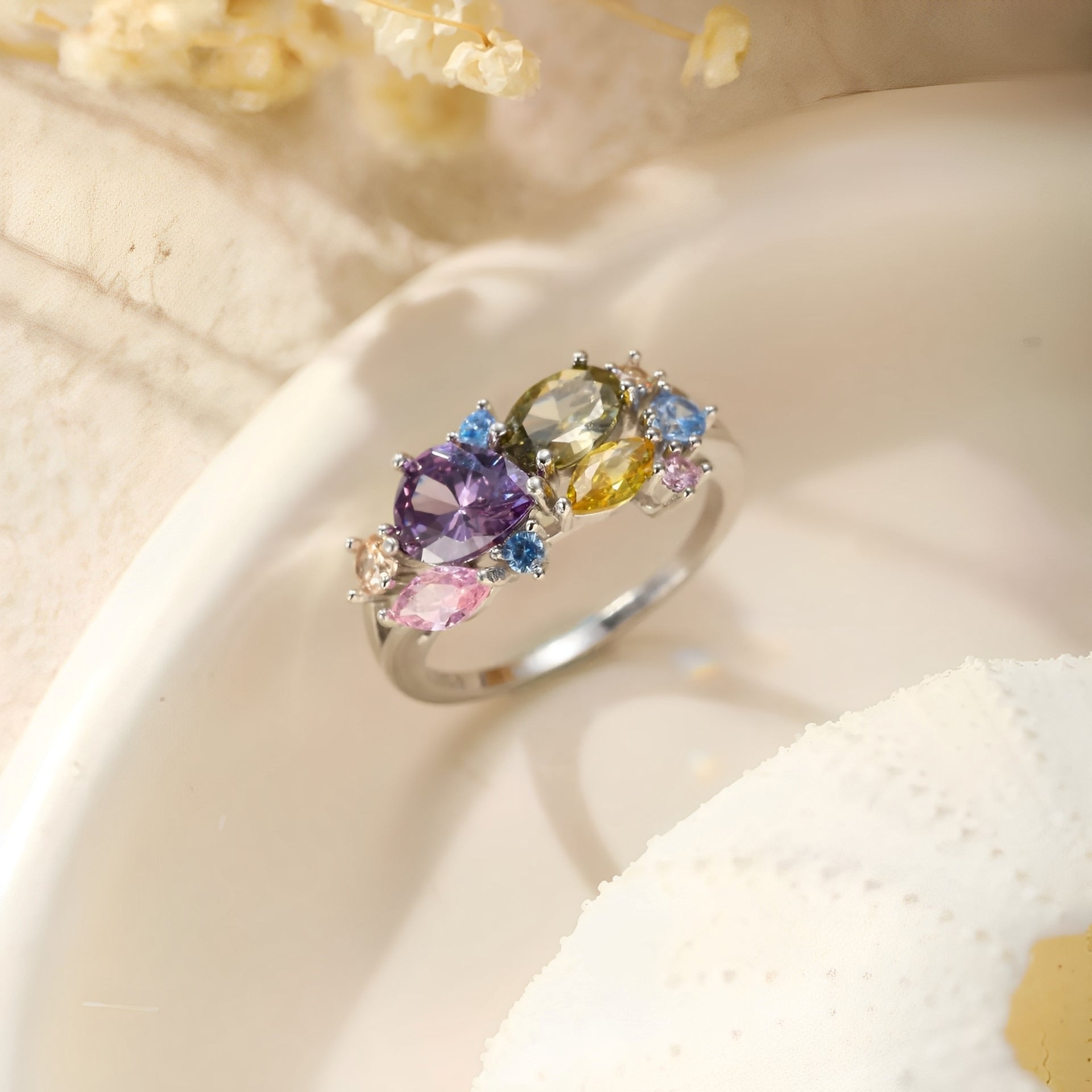 Clarine – Vintage Silberring mit bunten Kristallen