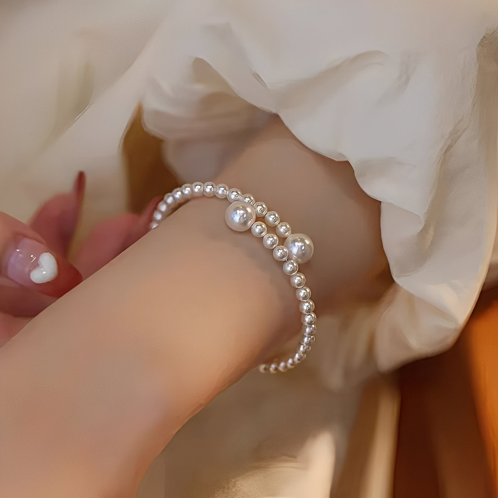Emma – Verfeinertes Armband mit Offenen Perlen