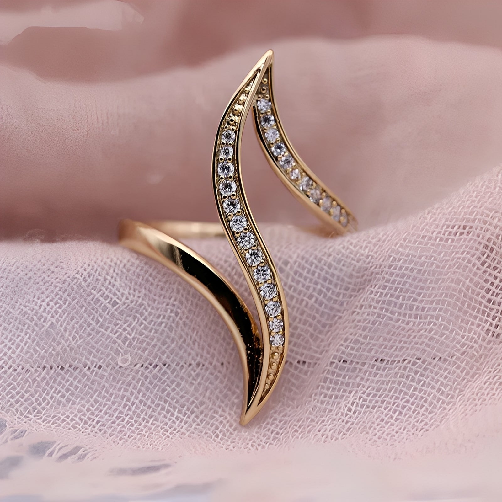 Brianna – Ring aus Gold mit Diamanten