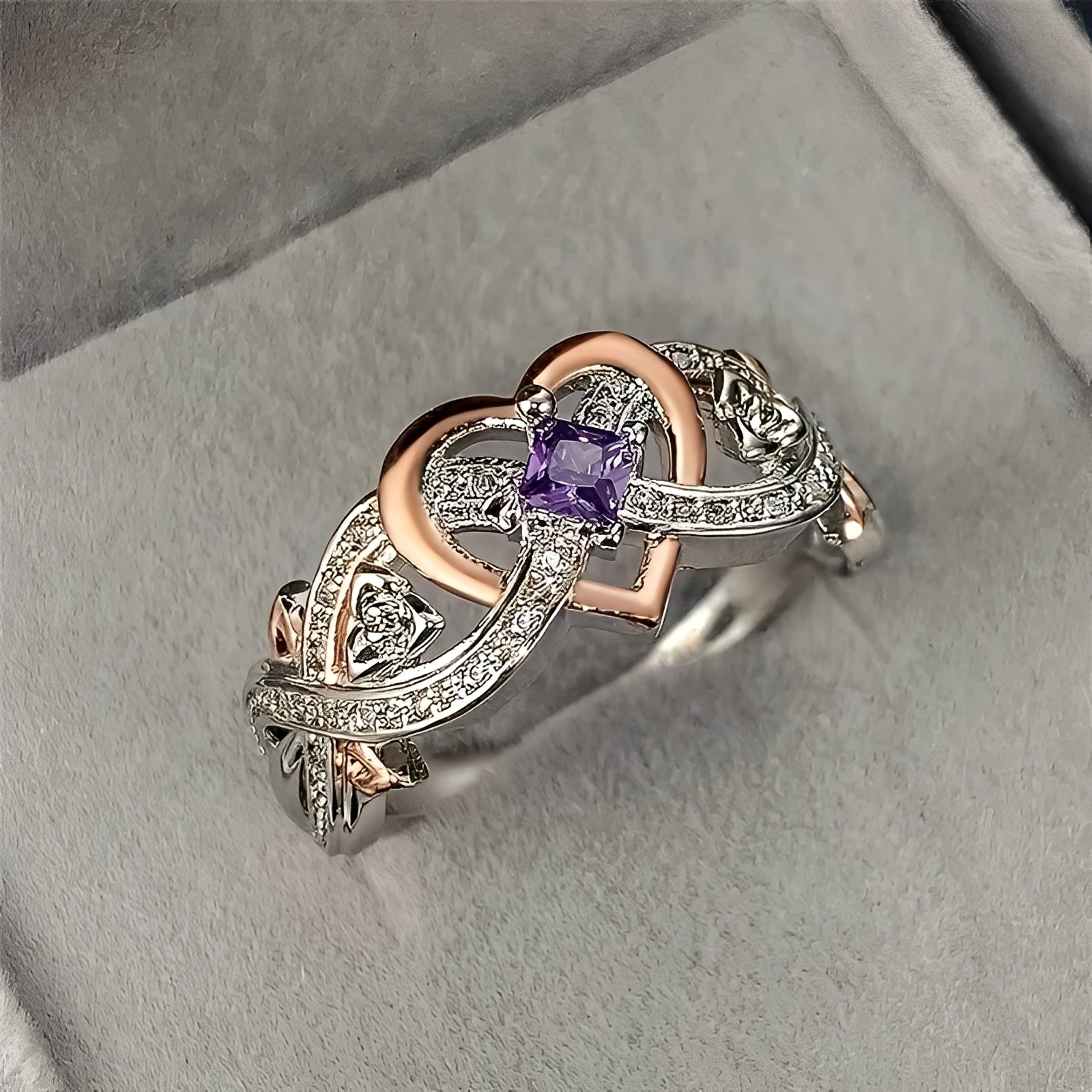 Monica – Ring Herz Violett Glanz Gold & Silber