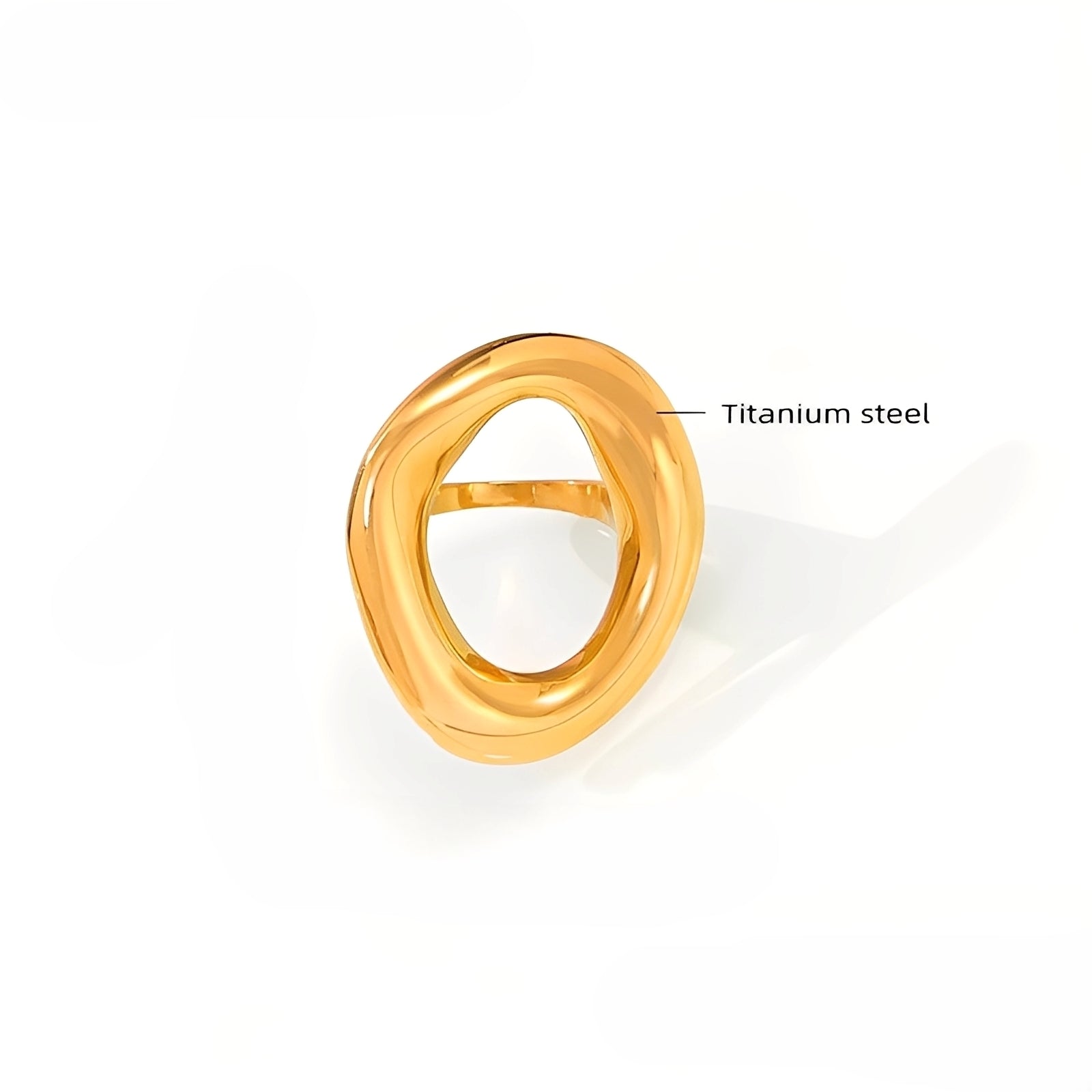 Emman – Skulptierter Goldener Eleganter Ring