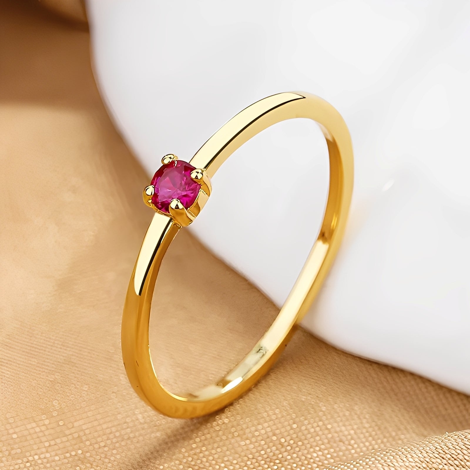 Rowena – Stapelbarer Geburtsstein-Ring