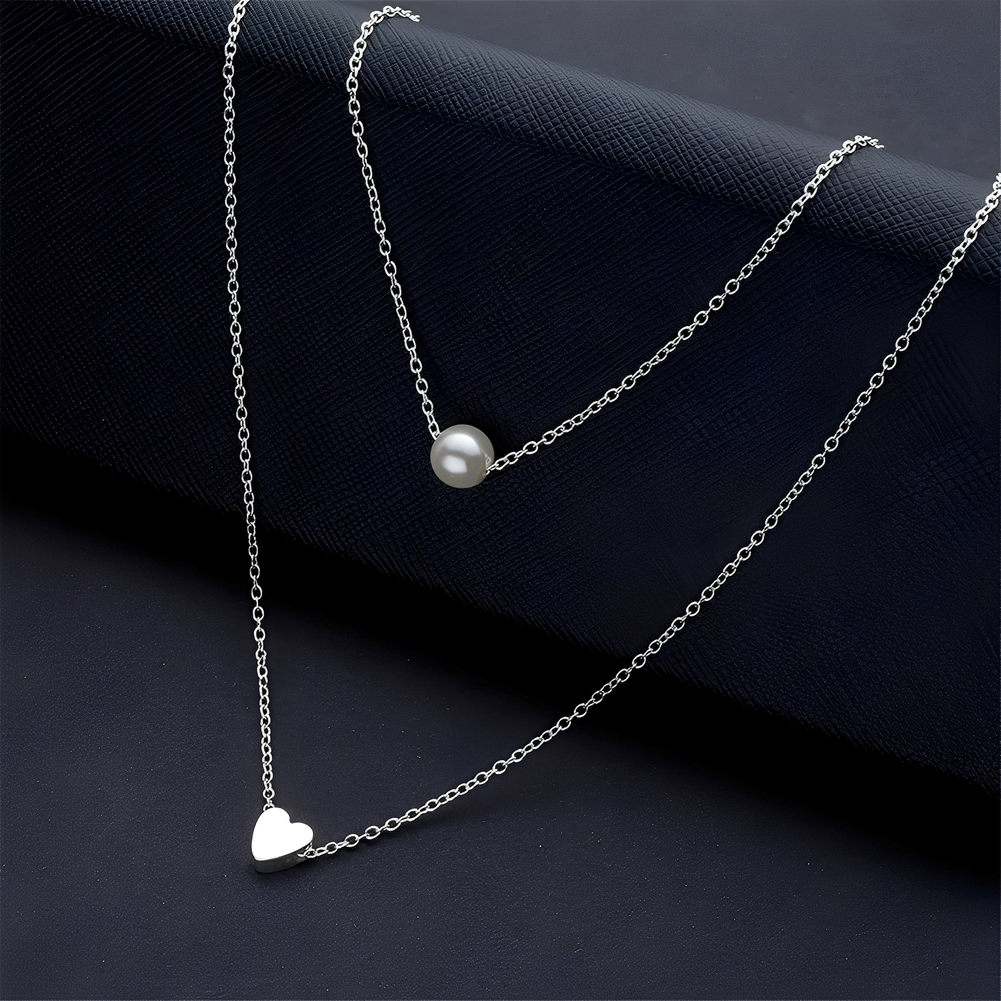 Julia – Elegante Halskette Perlen & Herzen