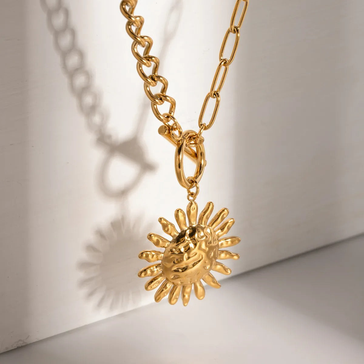 Milly – Statement Halskette Goldene Sonnenblumenblume
