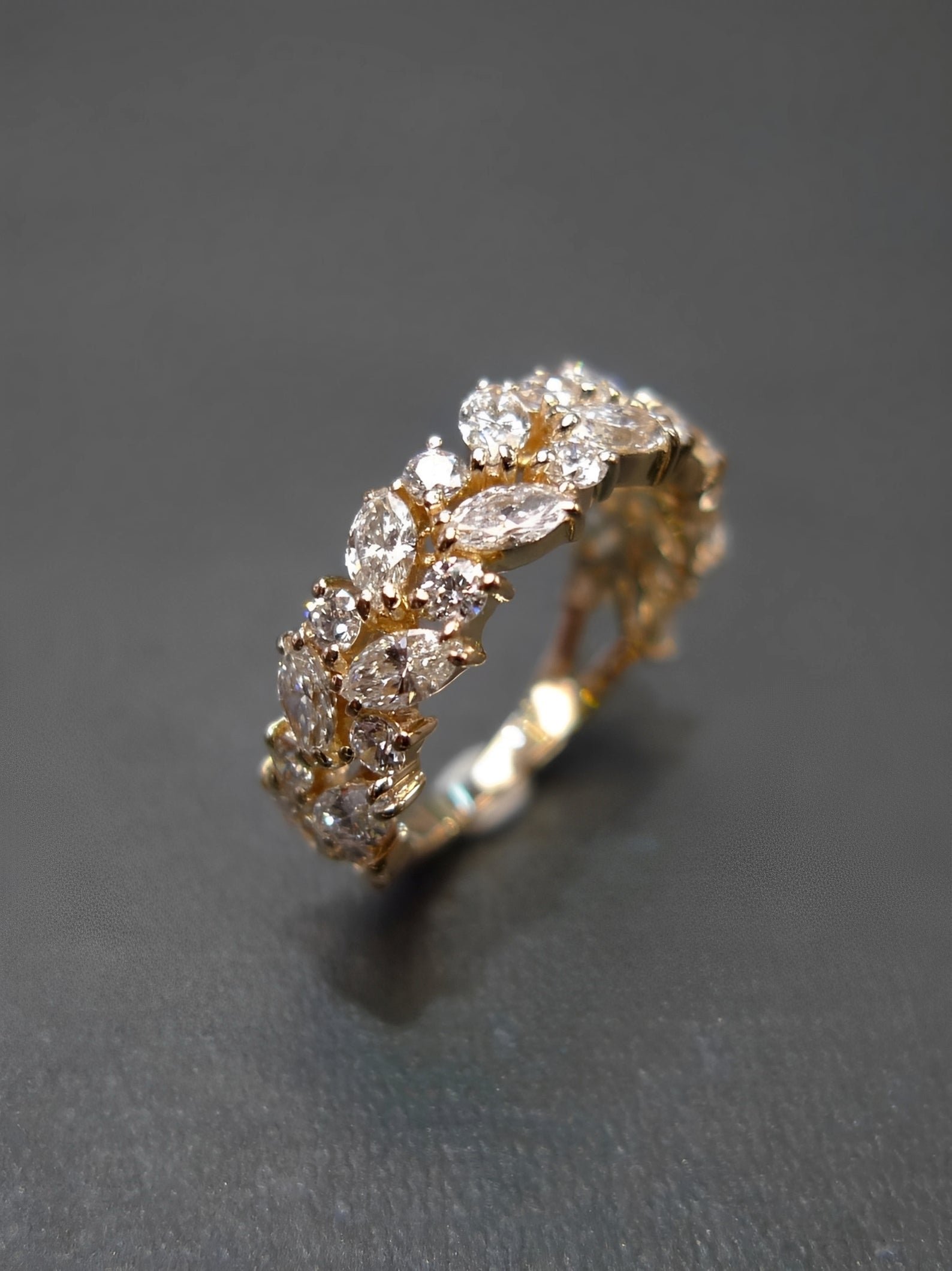 Aeliana – Vintage Goldener Glänzender Ring