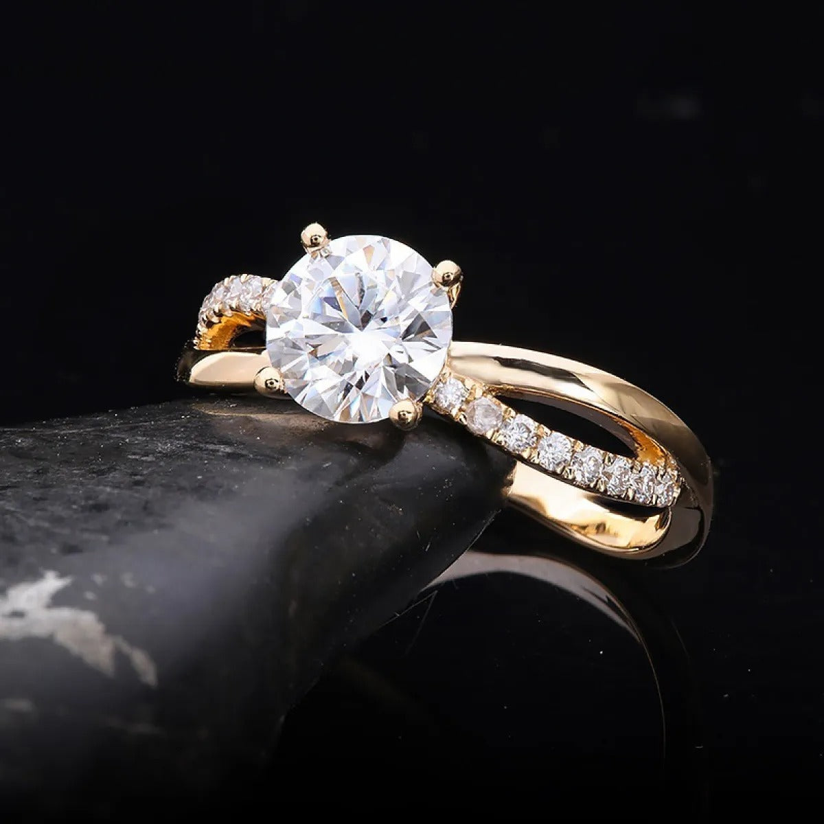 Jane – Ring aus Gold 18K