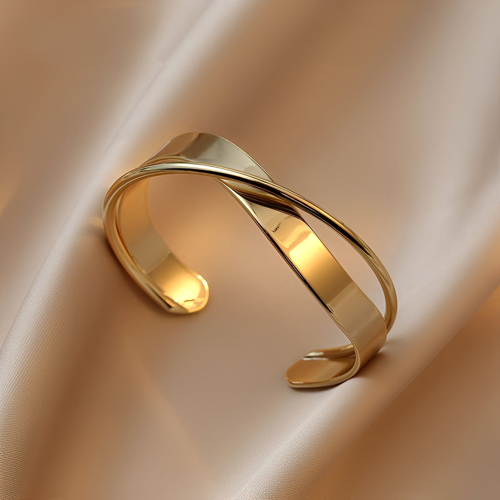 Lina – Klassisches Armband in Gold