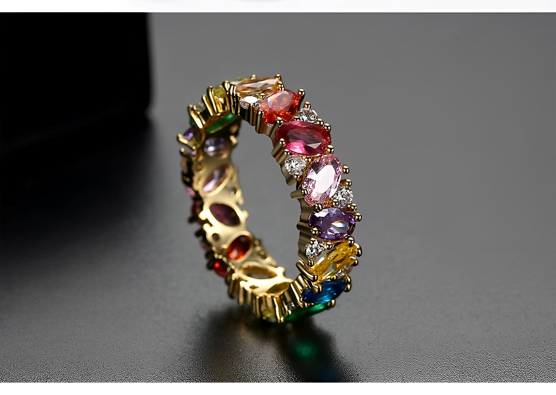 Dalia – Vintage-Ring mit mehrfarbigen Zirkonia