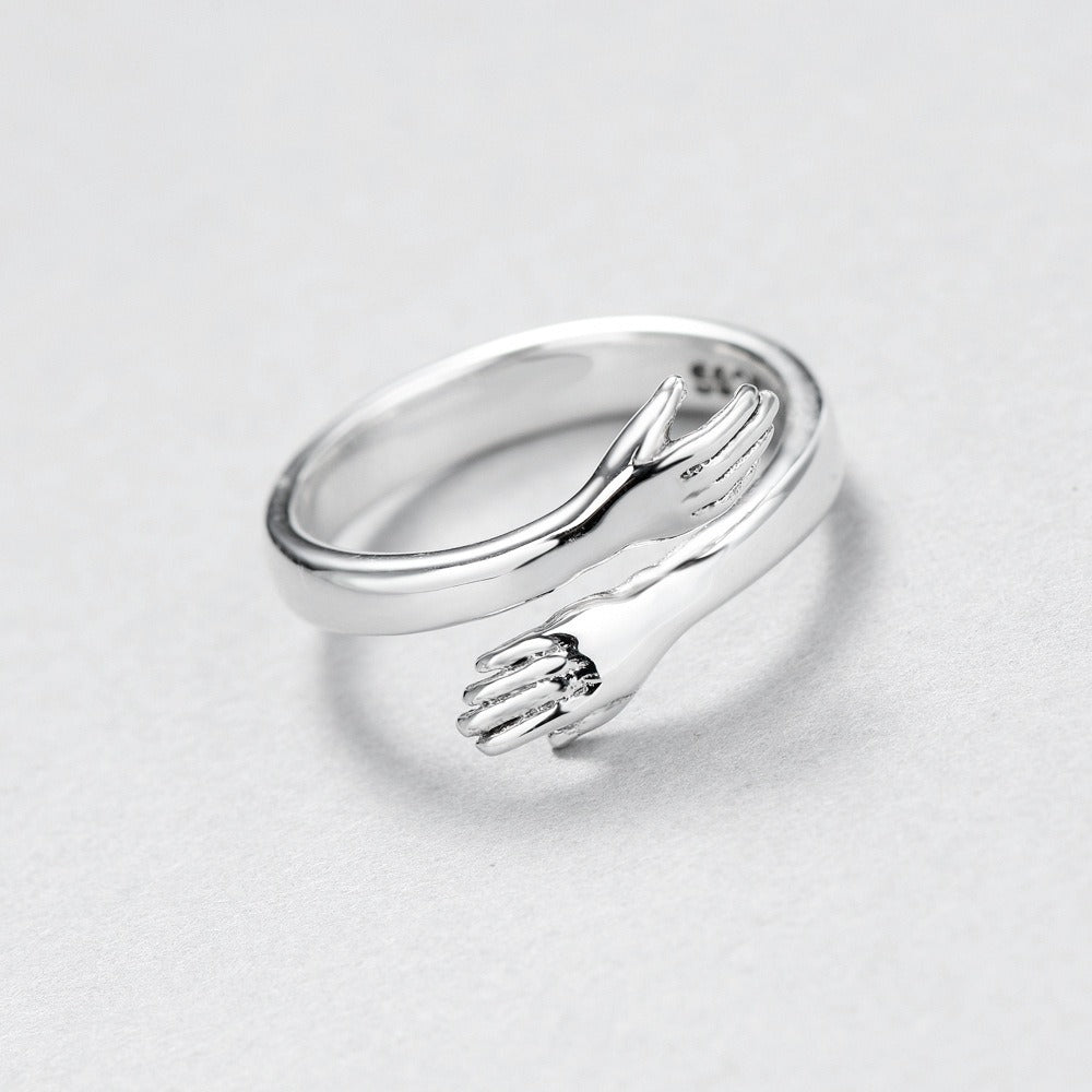 Ciara – Verstellbarer Verschlungener Ring aus Silber