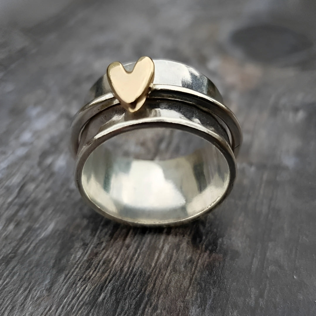 Kim – Vintage-Silberring mit goldenem Herz