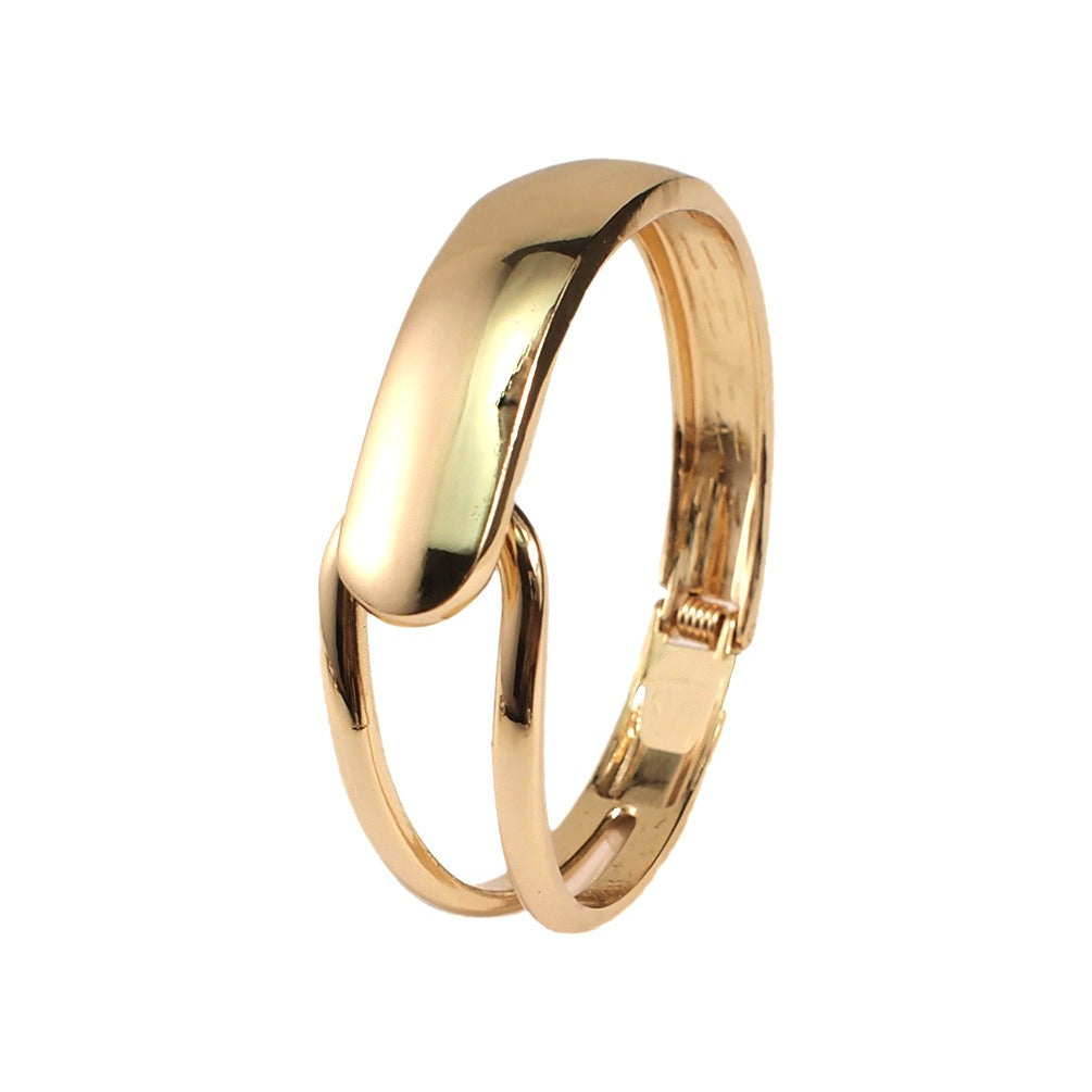 Alyssa – Eleganter Goldener Armreif