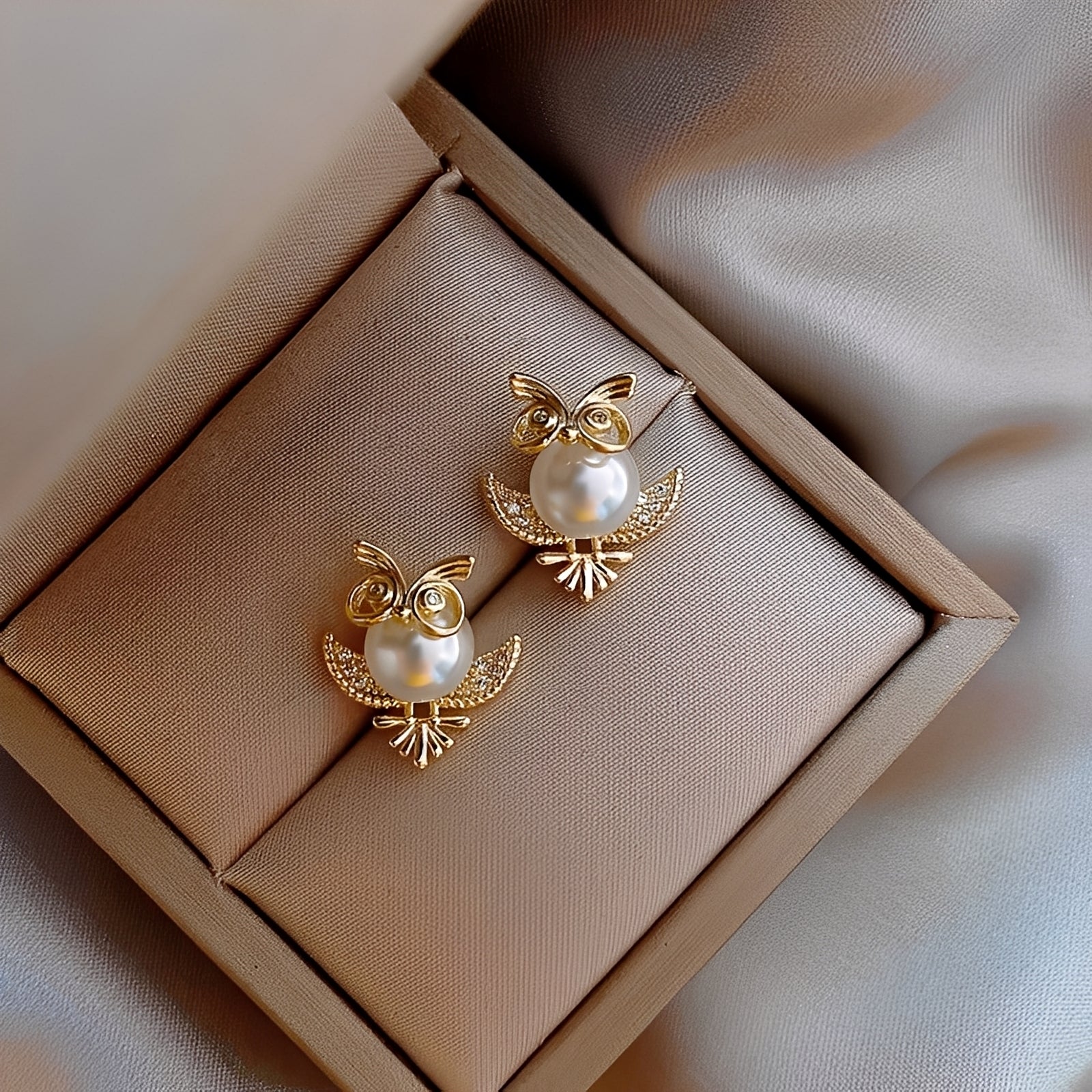 Aveline – Ohrringe Eule aus Gold