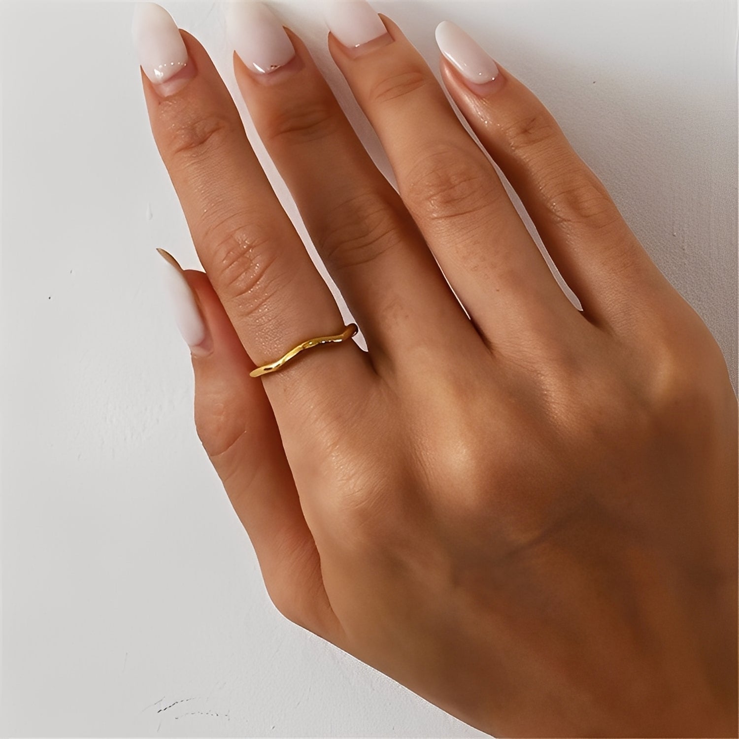 Cess – Stapelbarer Eleganter Goldring