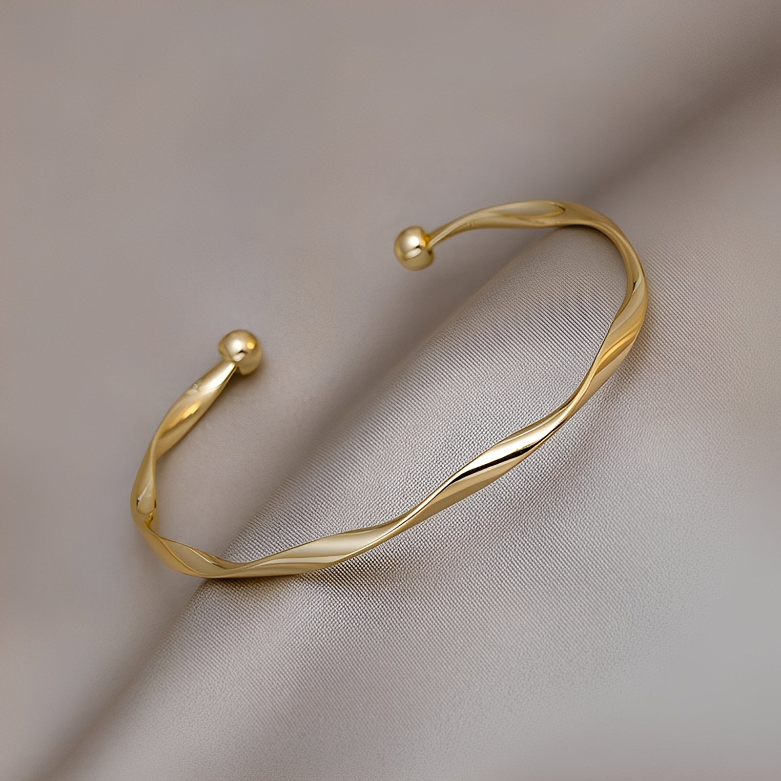 Lara – Armband Eleganz Gold