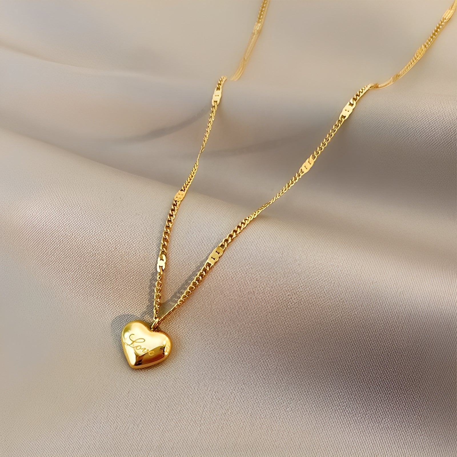 Yumi – Collier Herz aus Gold
